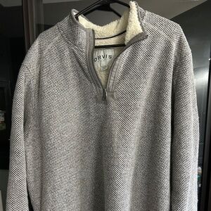 Men’s sweater